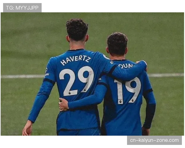 B费与哈弗茨：前腰角色的战术适配性与进攻参与机制对比