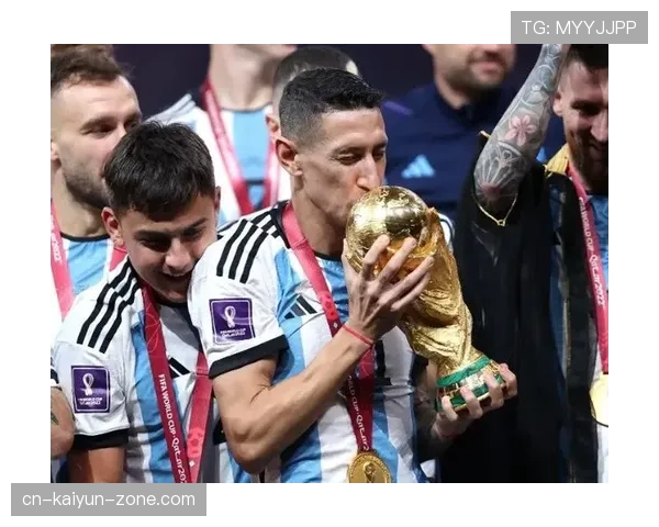 安赫尔·迪马利亚：单赛季助攻领跑欧洲联赛解析