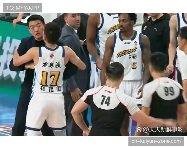 深度解析篮球规则中防守犯规和进攻犯规区别