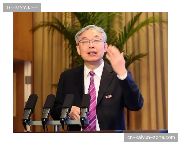 库杜斯在国家队关键战中的表现瓶颈与突破路径